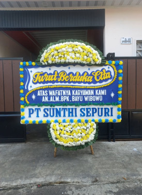 Papan Bunga Duka di Tanjung Beringin